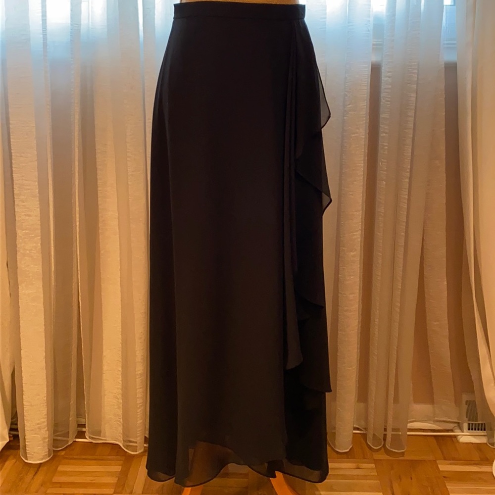 Adrianna Papell fabulous evening skirt, size 10